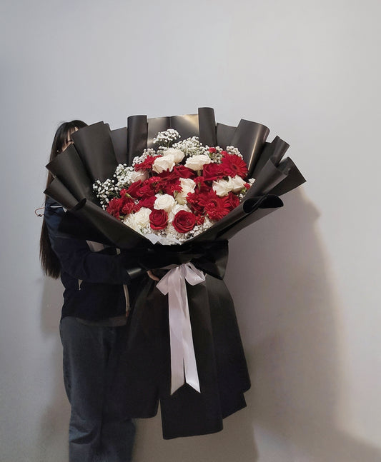 Extra Large Red And White Bouquet